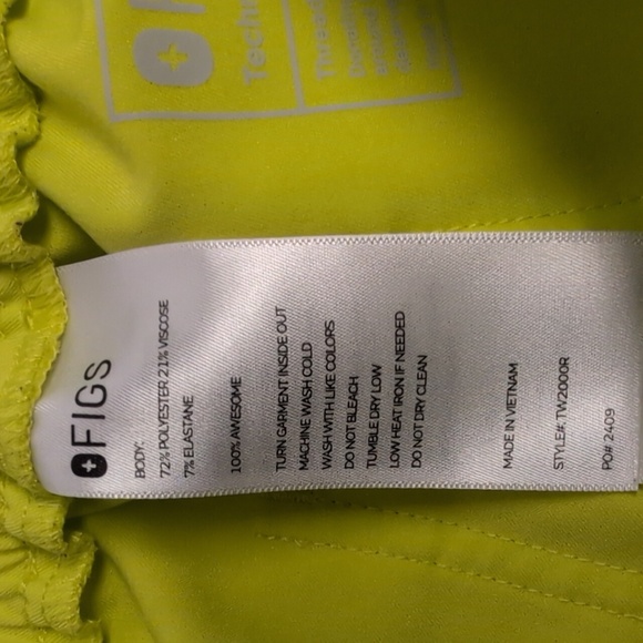 FIGS Citron Scrub Set - Yola and Catarina XS - Picture 11 of 11